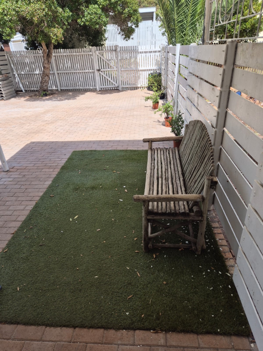 To Let 3 Bedroom Property for Rent in Silverglade Western Cape